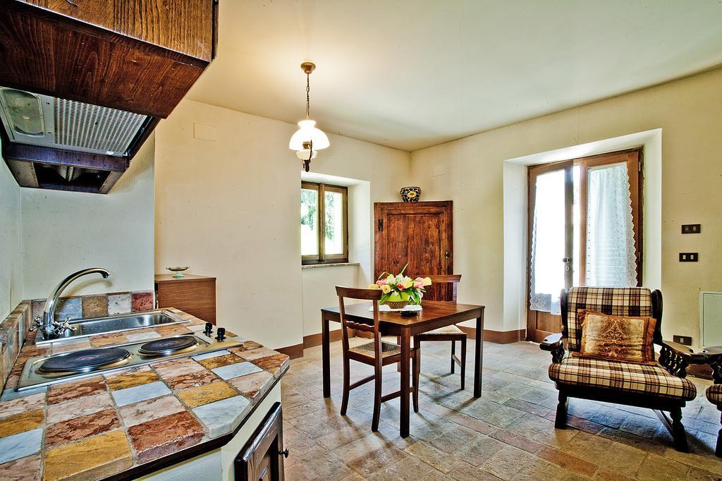Agriturismo Terra Di Michelangelo Caprese Michelangelo Exterior foto