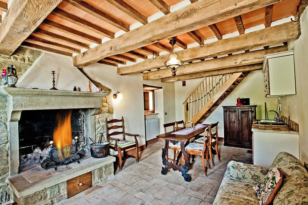 Agriturismo Terra Di Michelangelo Caprese Michelangelo Exterior foto